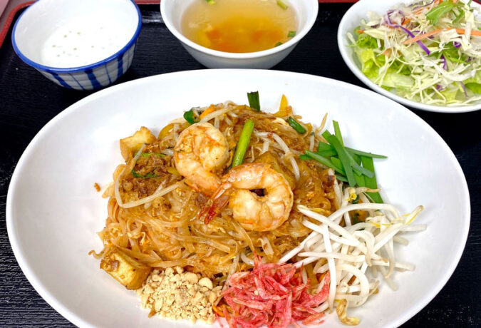 タイ風焼きそば｜ผัดไทย｜Stir fried rice noodles with shrimp